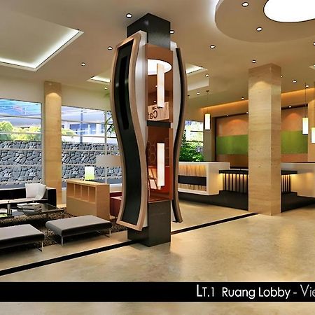 Asoka Luxury Hotel Bandar Lampung Esterno foto